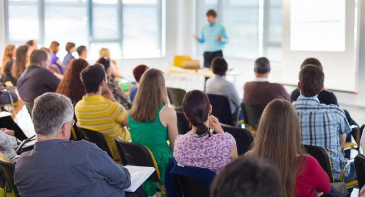 Более половины родителей лишь изредка готовы включаться в управление школой