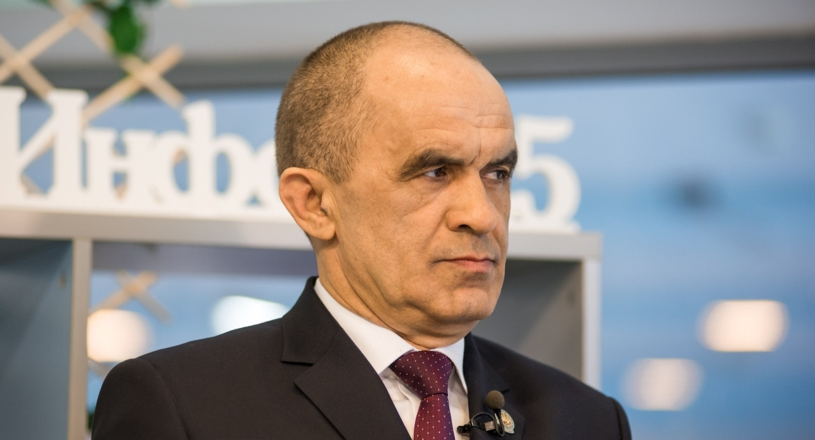 Ревизоры из Рособрнадзора помешали Энгелю Фаттахову провести «учительский ЕГЭ»