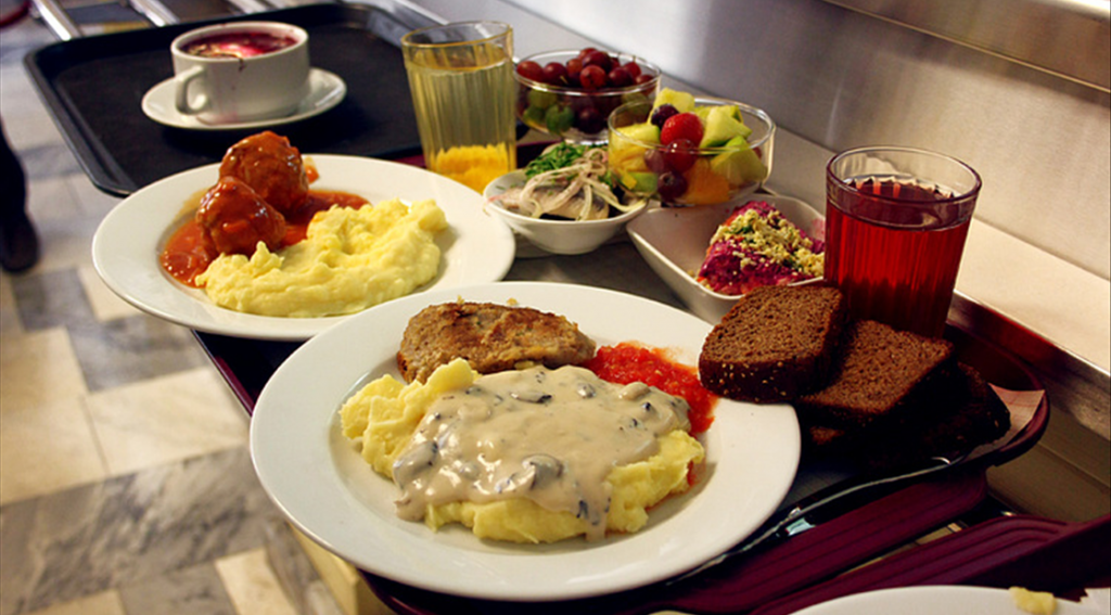 Роспотребнадзор проверил качество питания в школах и детсадах Волгоградской области