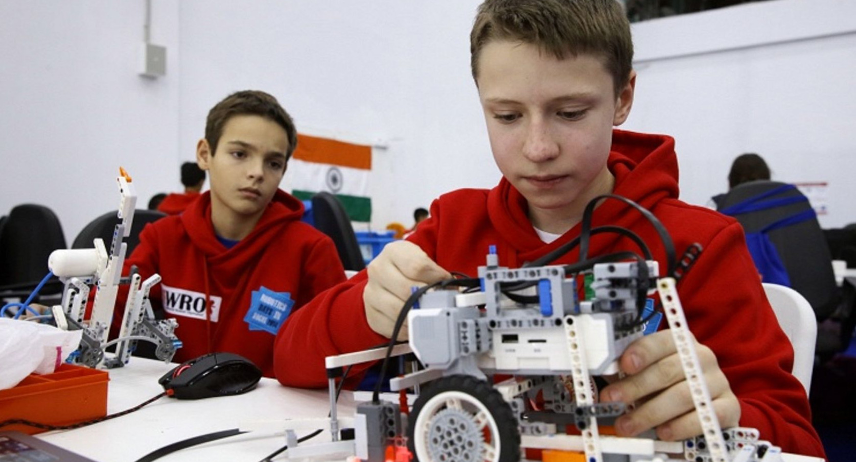 Новые уроки труда потребуют оснащения школ и переобучения учителей