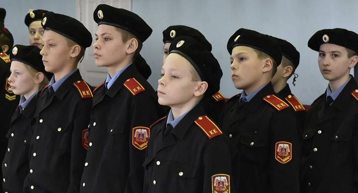 В Брянске разгорелся скандал из-за методов педагога кадетской школы