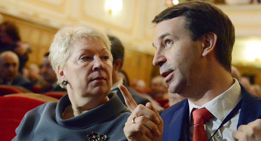 Частицы плагиата: замминистра ответит за ускоритель