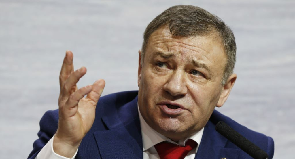 Ротенберг займется спасением подростков от «негативного влияния улицы»