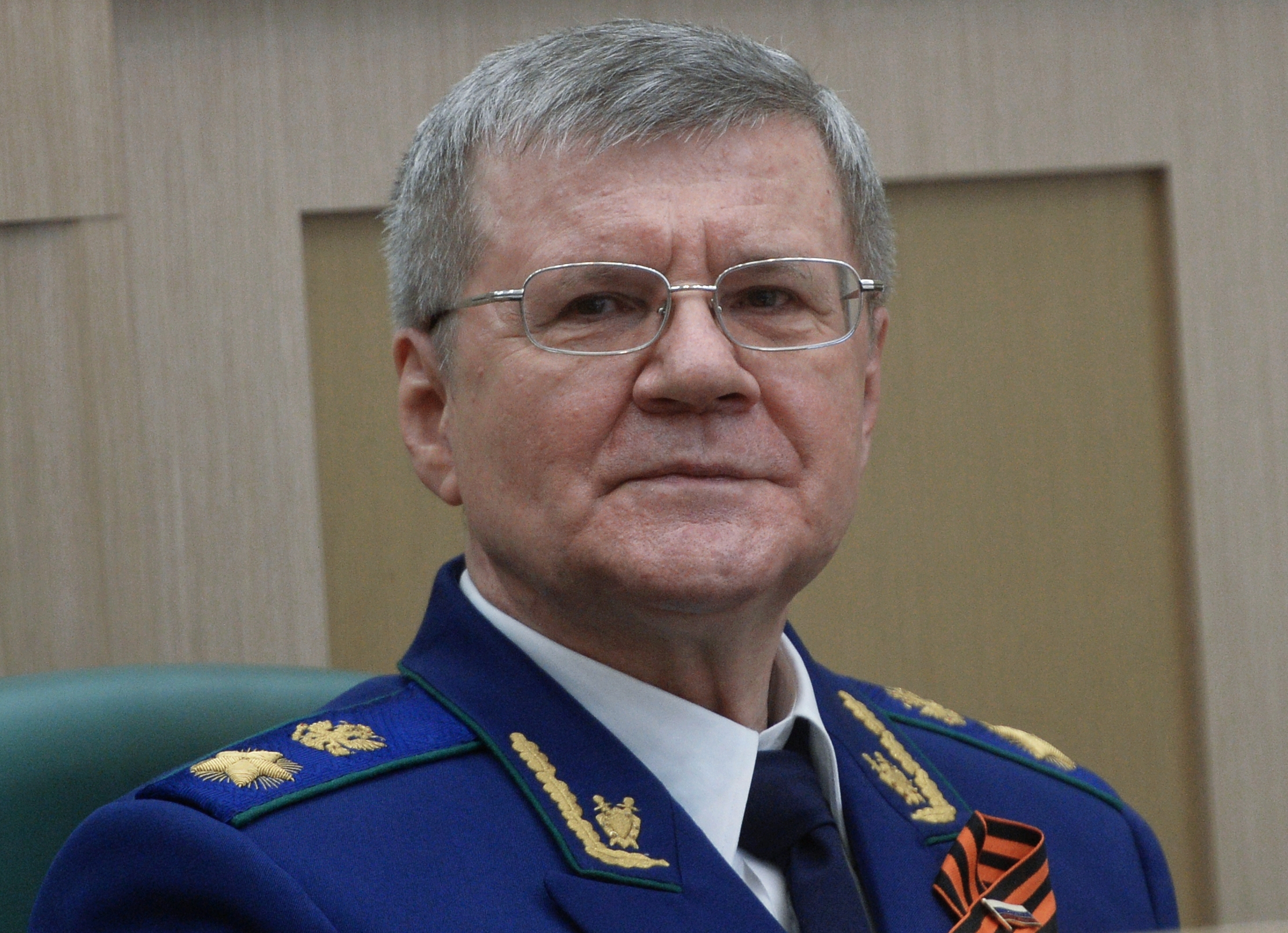 Юрий Чайка поручил организовать проверки из-за ЧП в школах в Улан-Удэ и Перми