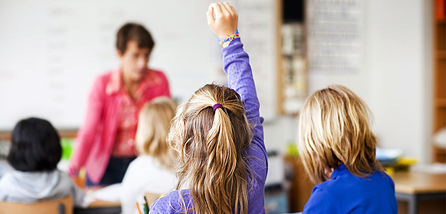 В Минобрнауки объяснили рост числа школьников, обучающихся во вторую смену