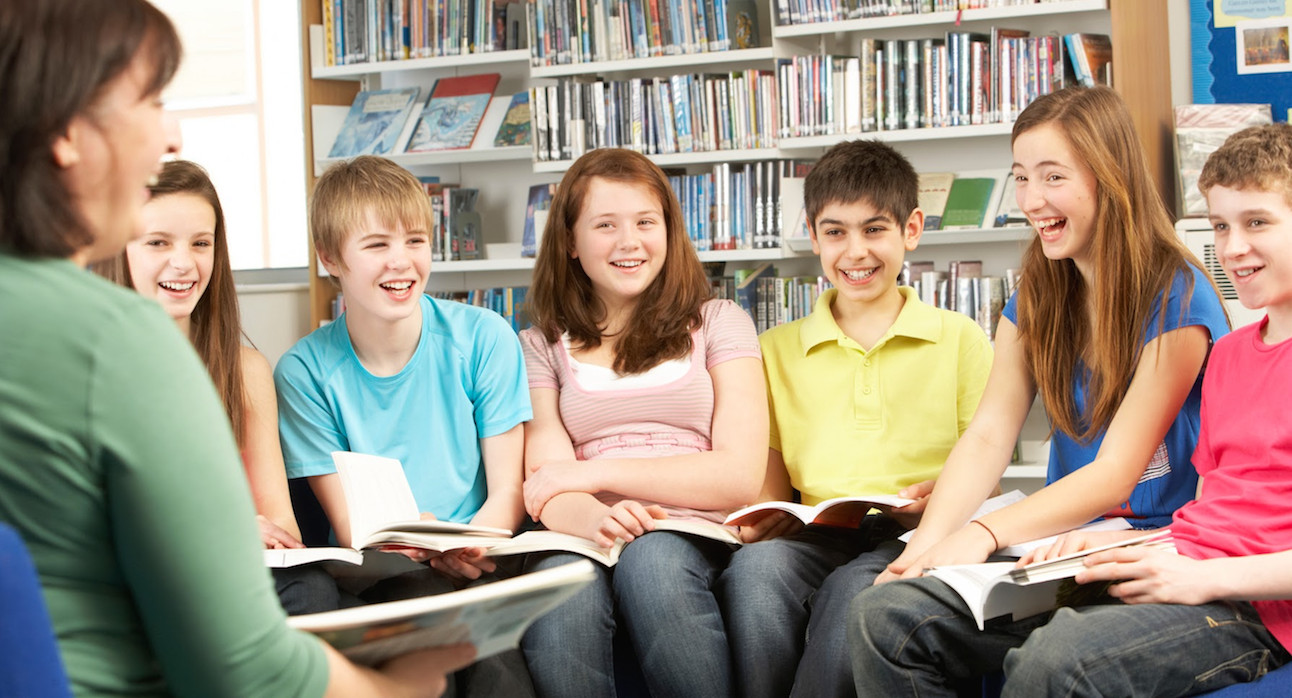 Минобрнауки не планирует отказываться от школьных психологов