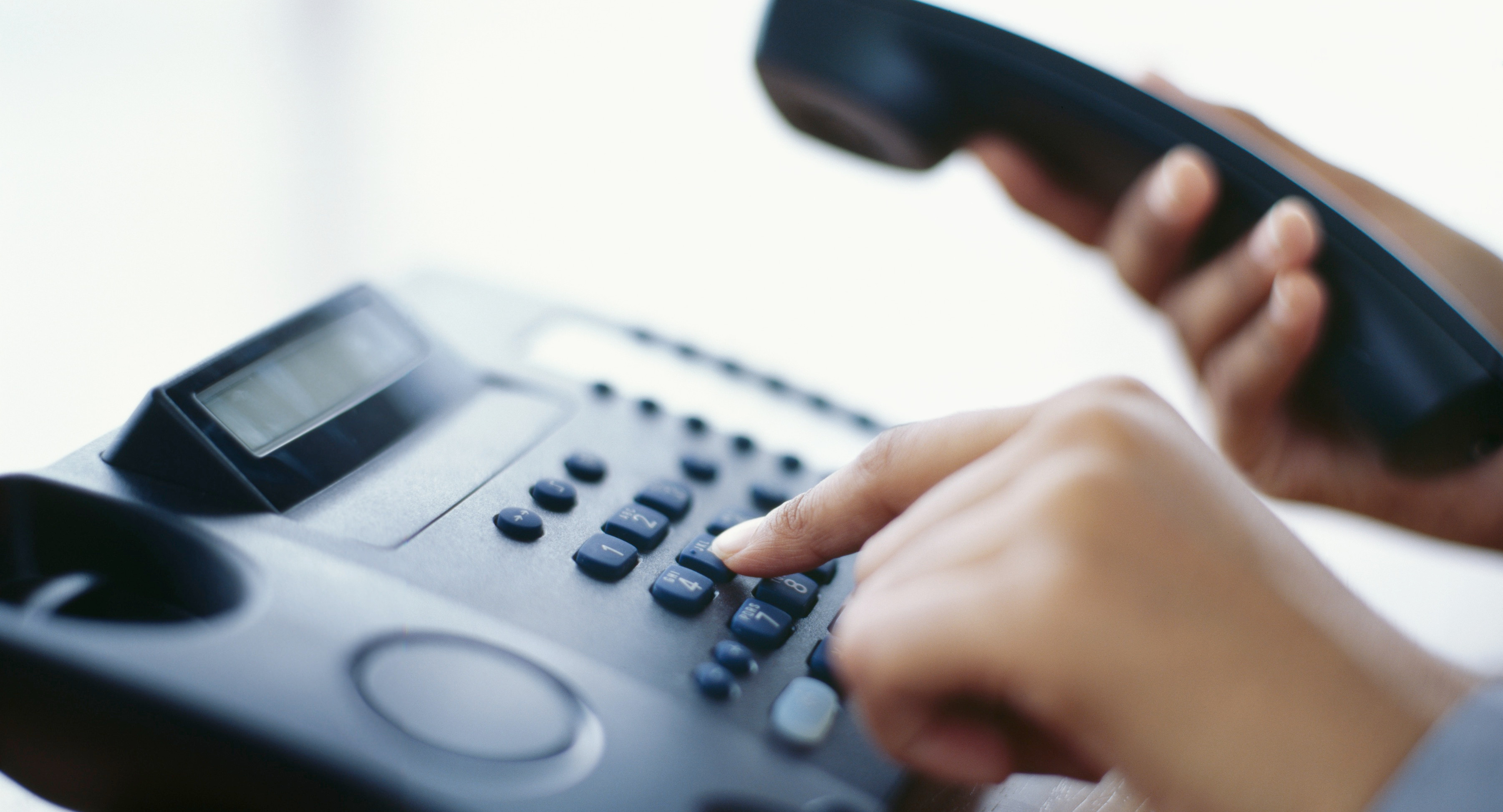 Появился телефон доверия для подвергавшихся насилию воспитанников и выпускников детдомов