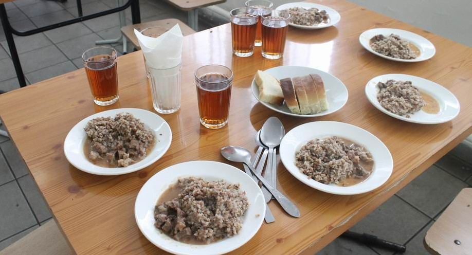 Как устроен бизнес на школьных столовых