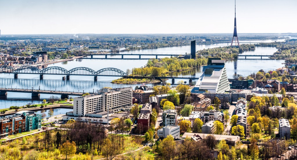 В Латвии хотят запретить иностранцам, не знающим языка, работать в вузах