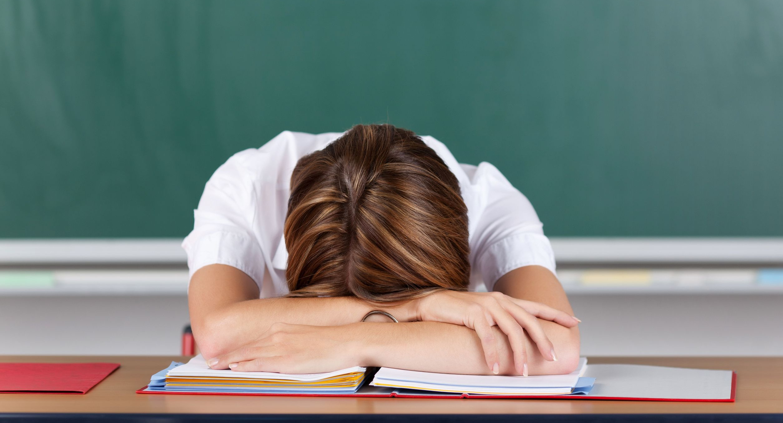 Каждый второй учитель получает угрозы от учеников