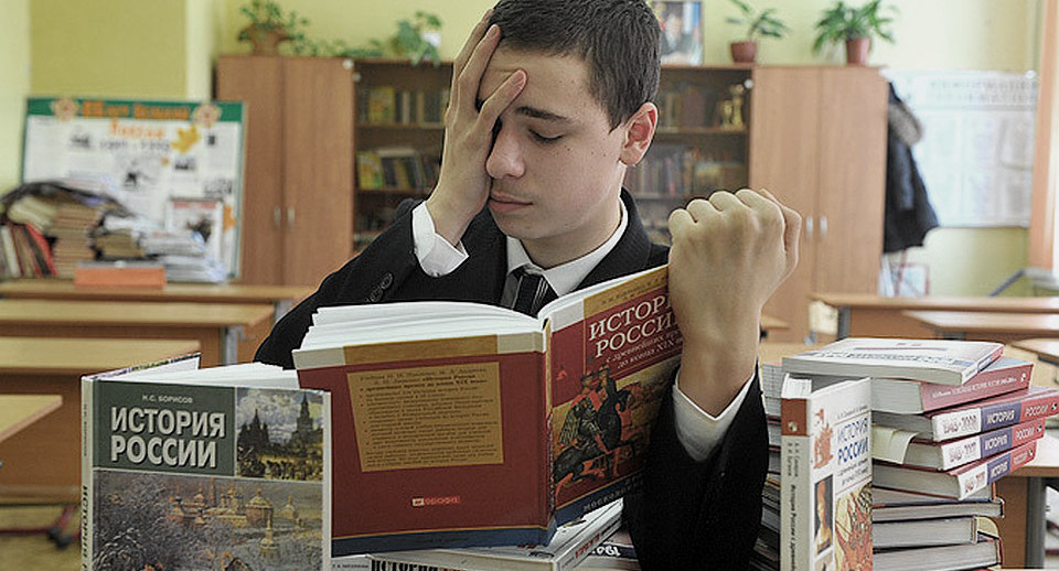Минобрнауки намерено устранить вариативность программ по истории в регионах