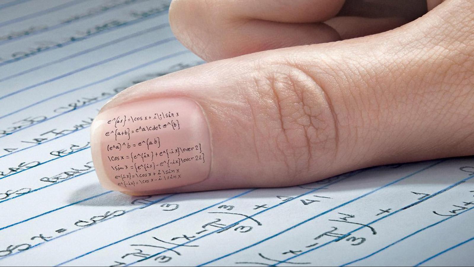 Результат ЕГЭ аннулируется за наличие шпаргалок