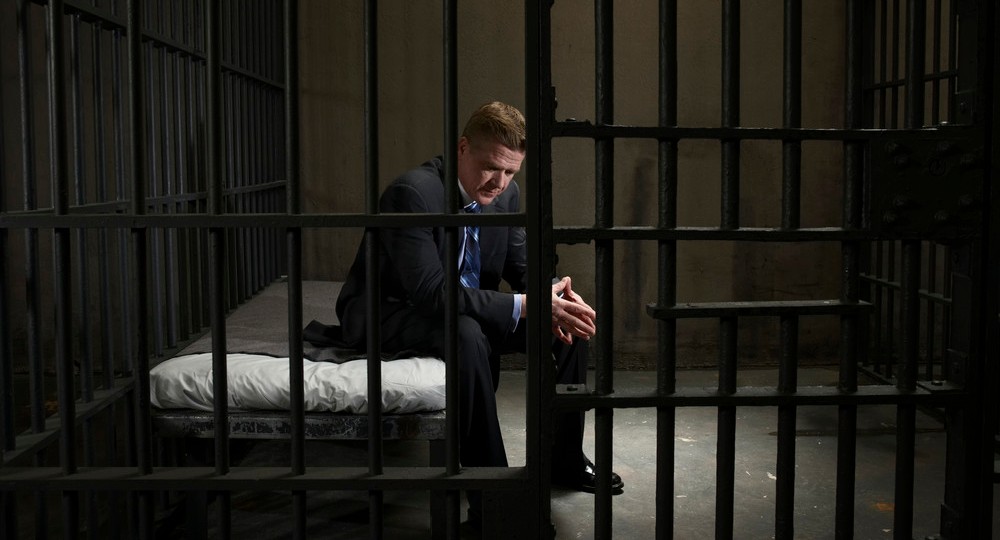 Житель Кузбасса получил 1,5 года колонии за «воспитание» сына шлангом