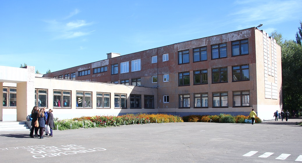 «От омских школ хочется плакать»