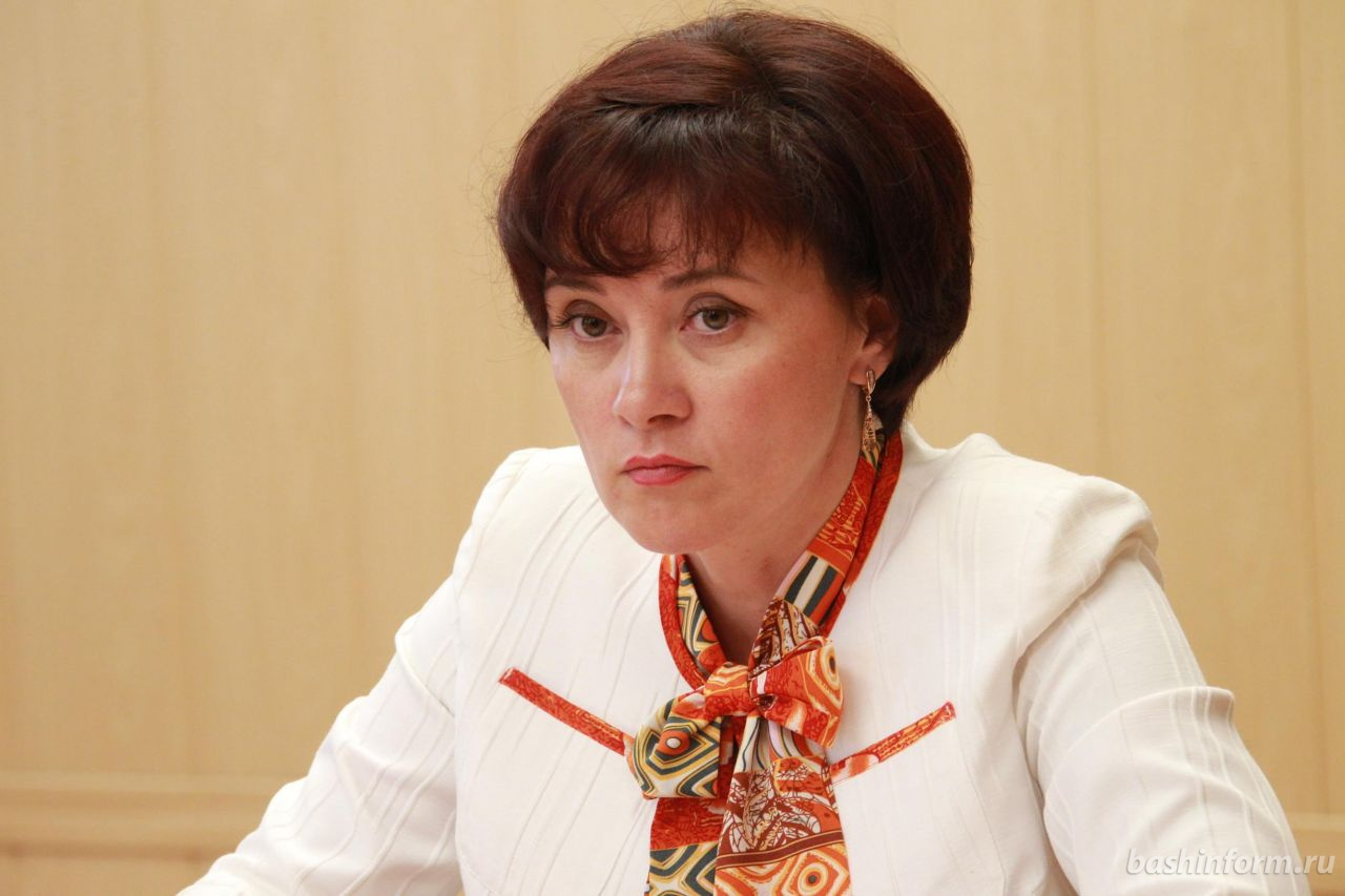 Башкирия даст по 200 тысяч рублей молодым учителям, готовым остаться в селе