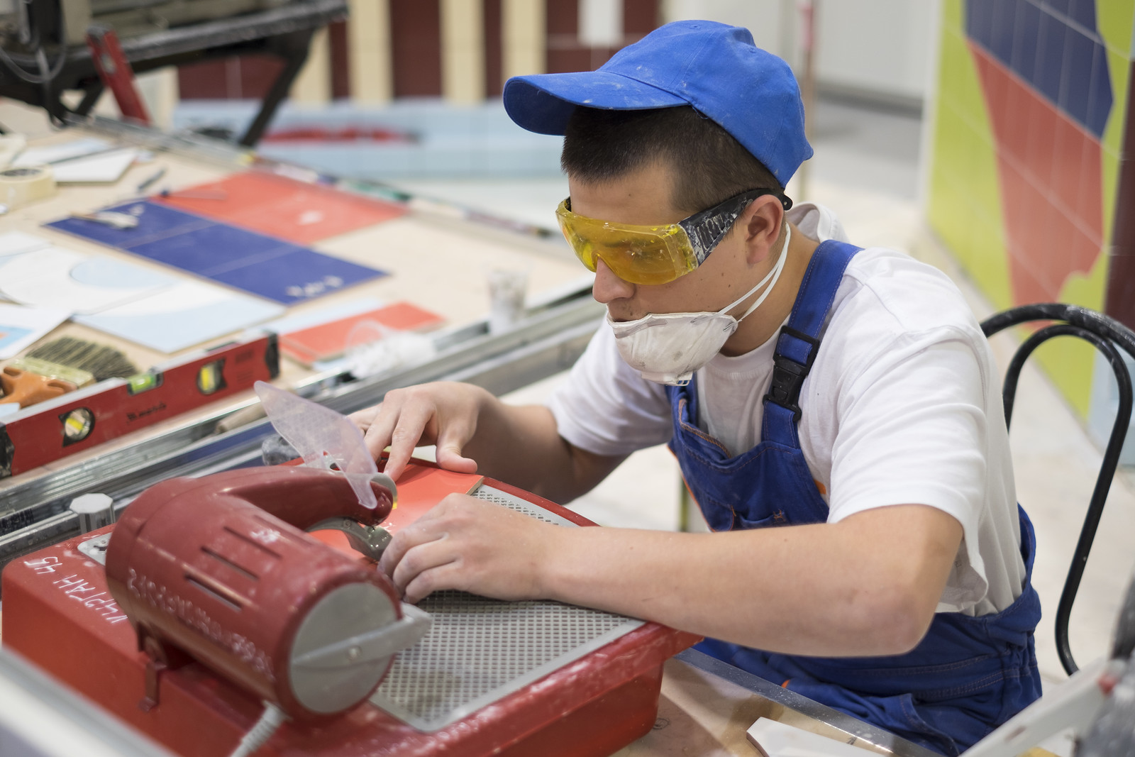 Шефство над выпускниками