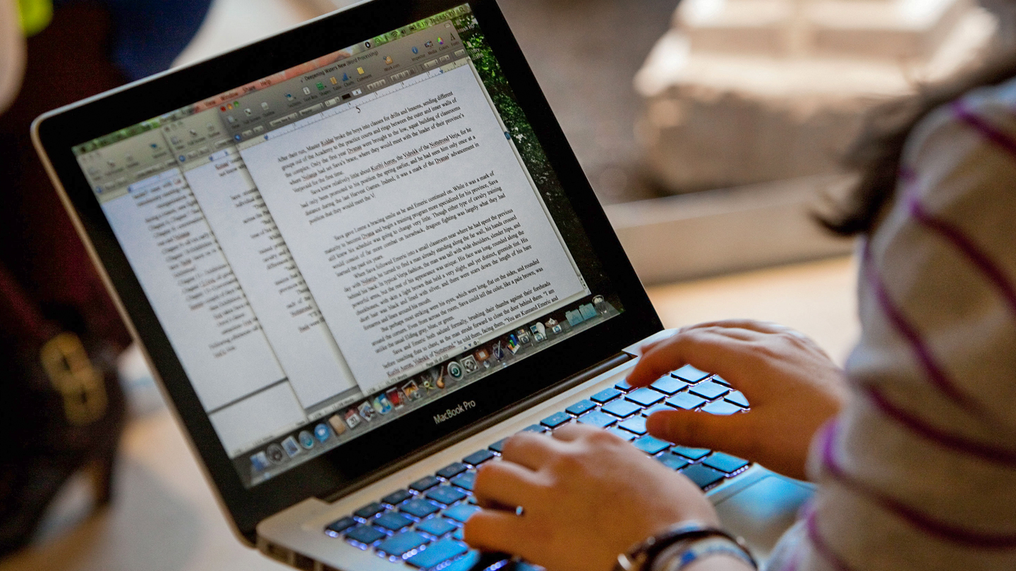 Вузам Узбекистана разрешили внедрять дистанционное образование