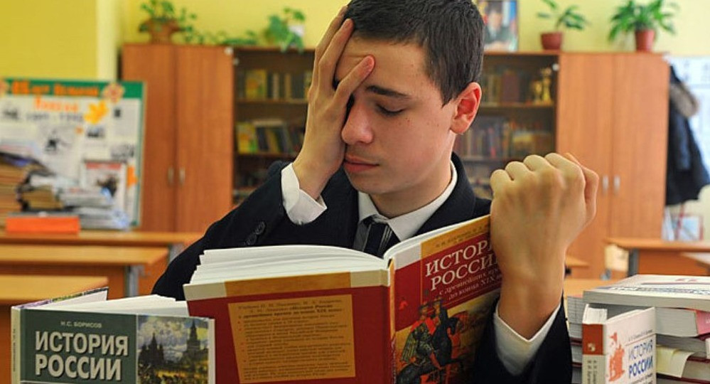ФИПИ: выпускники 2018 года плохо знают исторических деятелей,  слабо ориентируются в истории культуры и путаются  в событиях России XX века