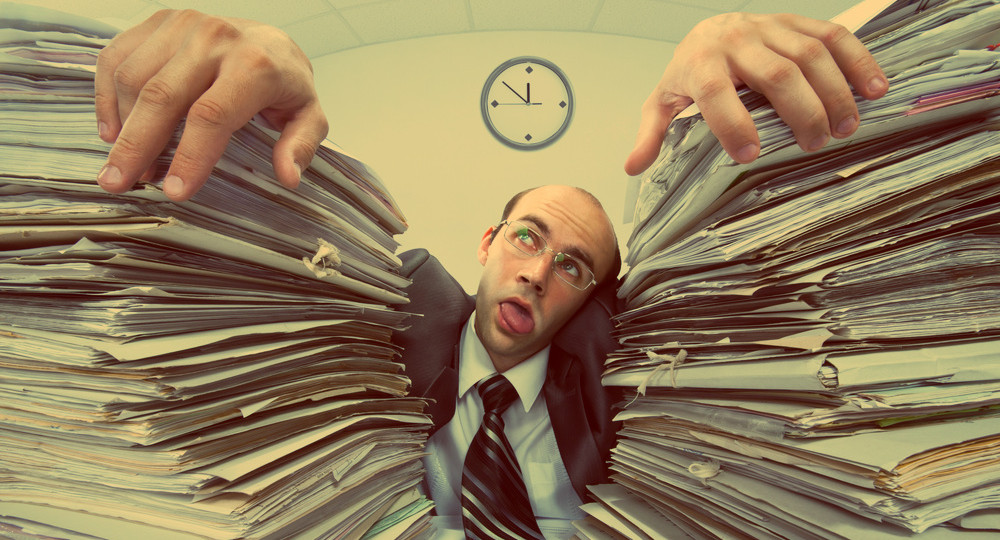 «Мне постоянно напоминают, что недостаточно просто руководить школой и хорошо учить детей»