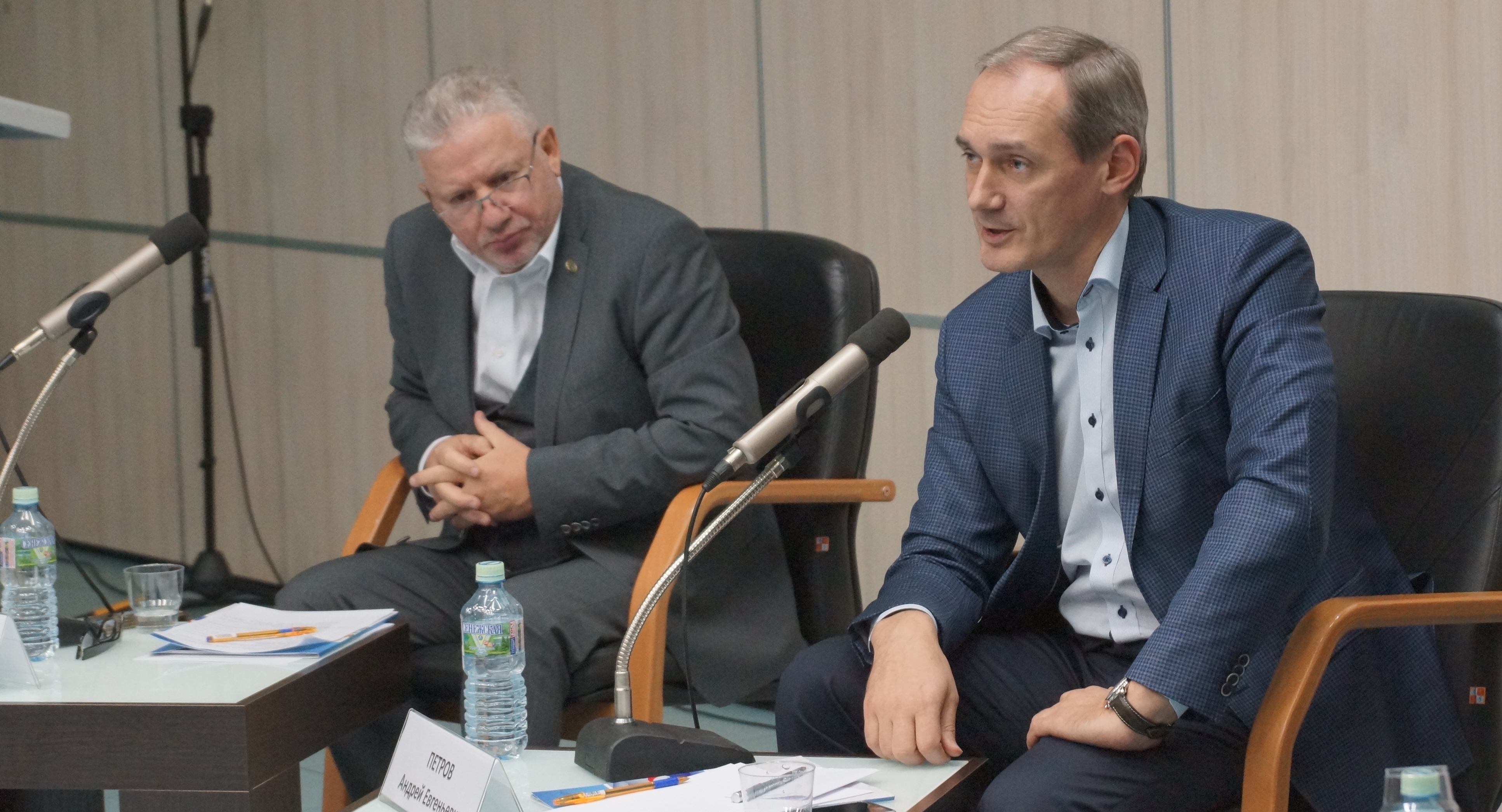  Андрей Петров: Дети в школе сильно перегружены