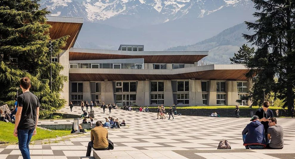 «Ненависти и ксенофобии не место в университетах и школах»