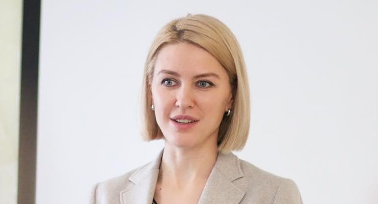 Алена Аршинова направила запрос в Рособрнадзор в связи с неудовлетворительными результатами проверки компетенции учителей