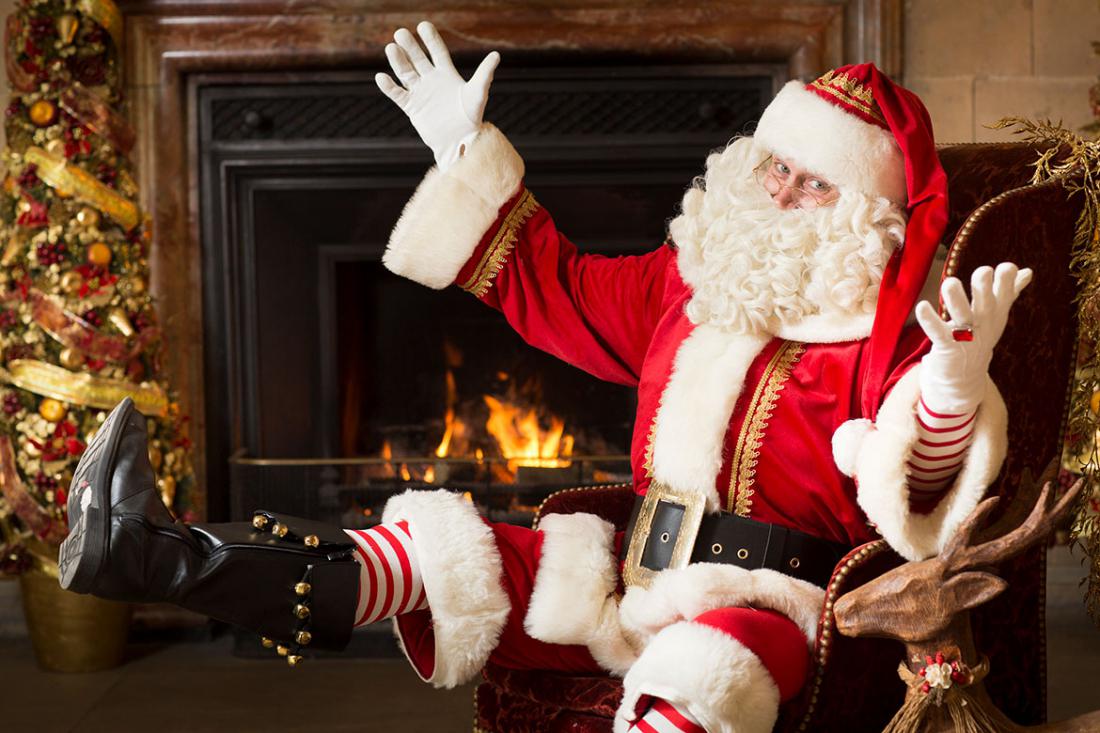 В США призывают не сажать детей на колени к Санте, чтобы избежать домогательств