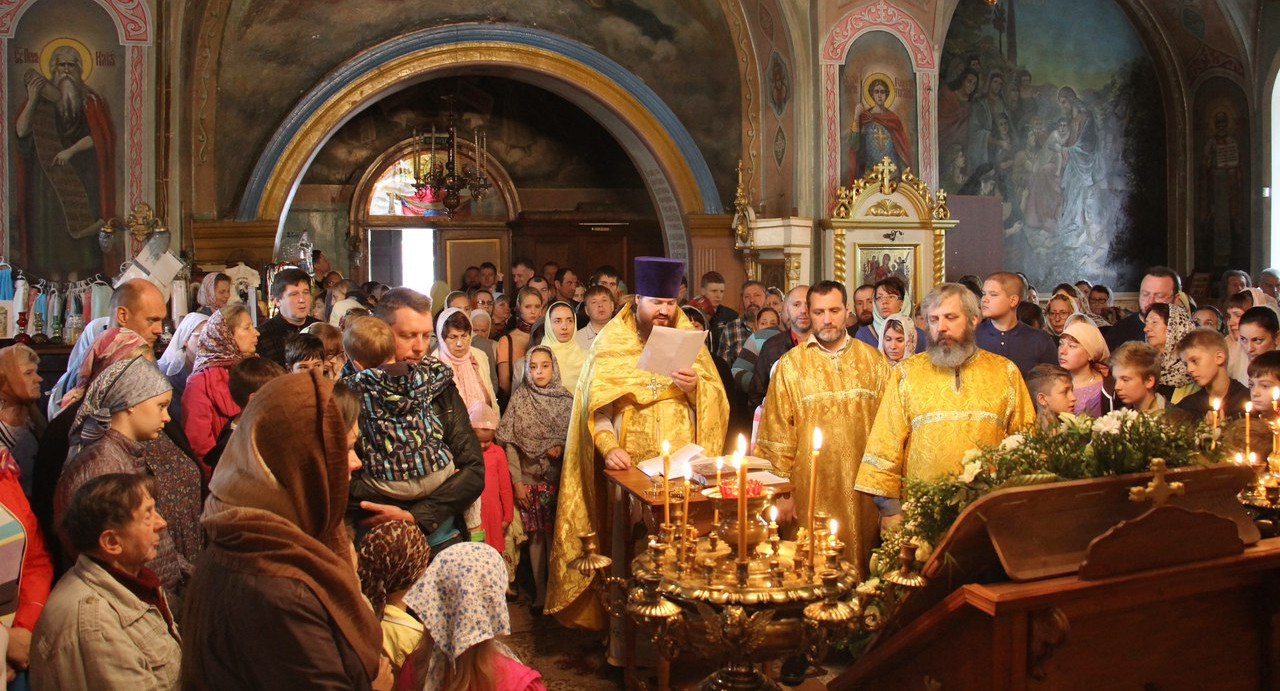 «При планировании любых массовых мероприятий, необходимо информировать учредителя и действовать по согласованию с ним»