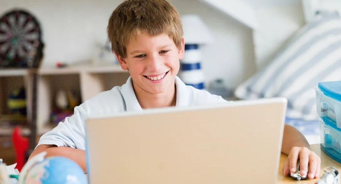 Школьники Москвы теперь могут зарегистрироваться на участие в ГИА и ЕГЭ онлайн