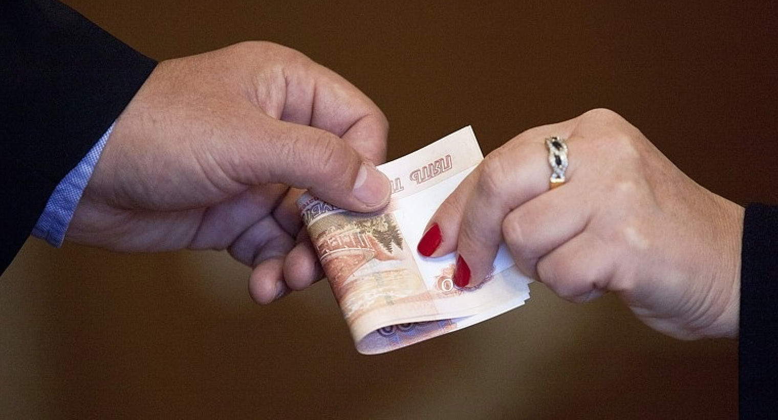 Глава управления образования подмосковного Протвино подозревается во взятничестве