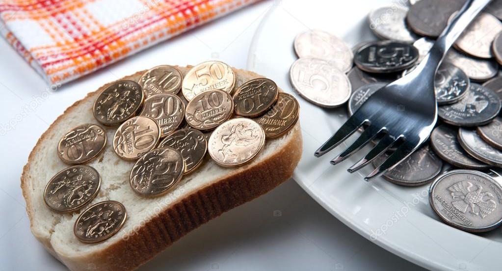 «Пусть родители платят»: депутат из Екатеринбурга предложила отменить бесплатное питание в младших классах