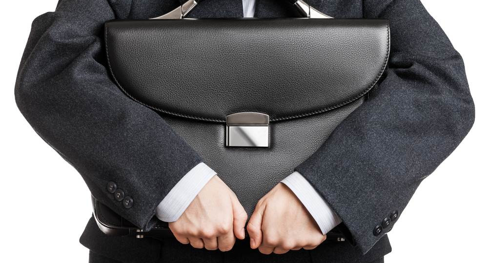 Дмитрий Медведев пообещал призвать к ответу конкретных людей за свалки и недостроенные школы