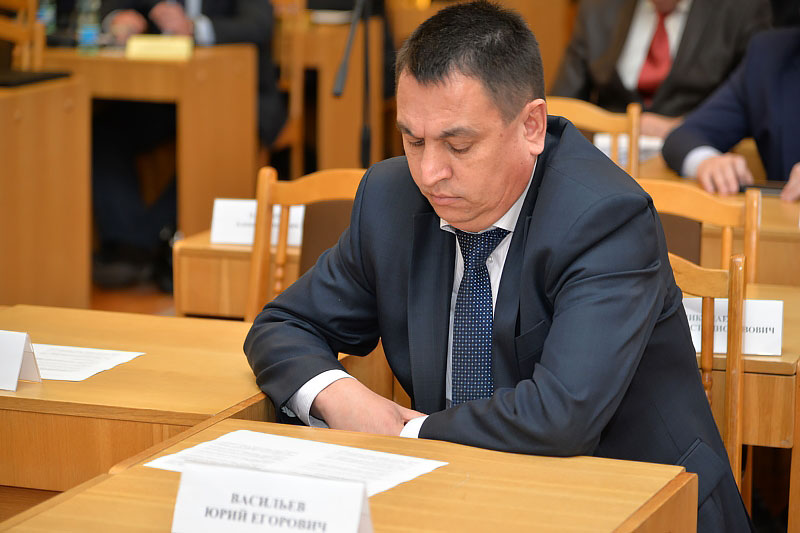 ​«Добросовестные и «нагруженные» учителя и врачи получают достойную зарплату»