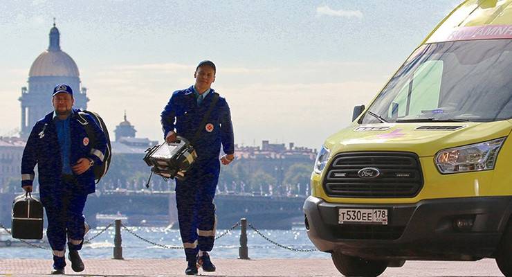 Из школы в Купчино с острым отравлением наркотиками госпитализировали троих шестиклассников 