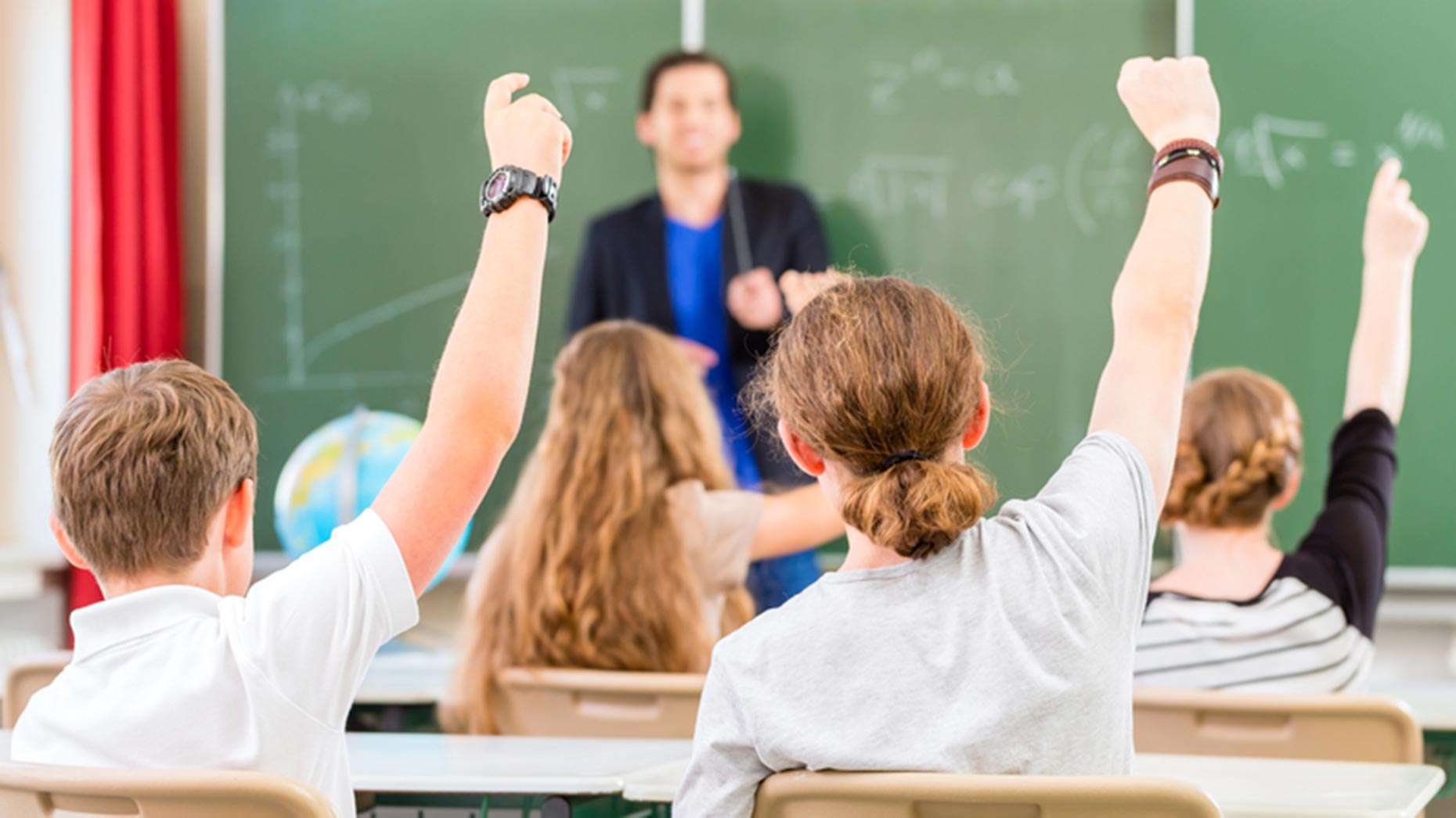 Кошмар открытого урока: как ведут себя учителя, что чувствуют дети и как все это видят «ревизоры»?