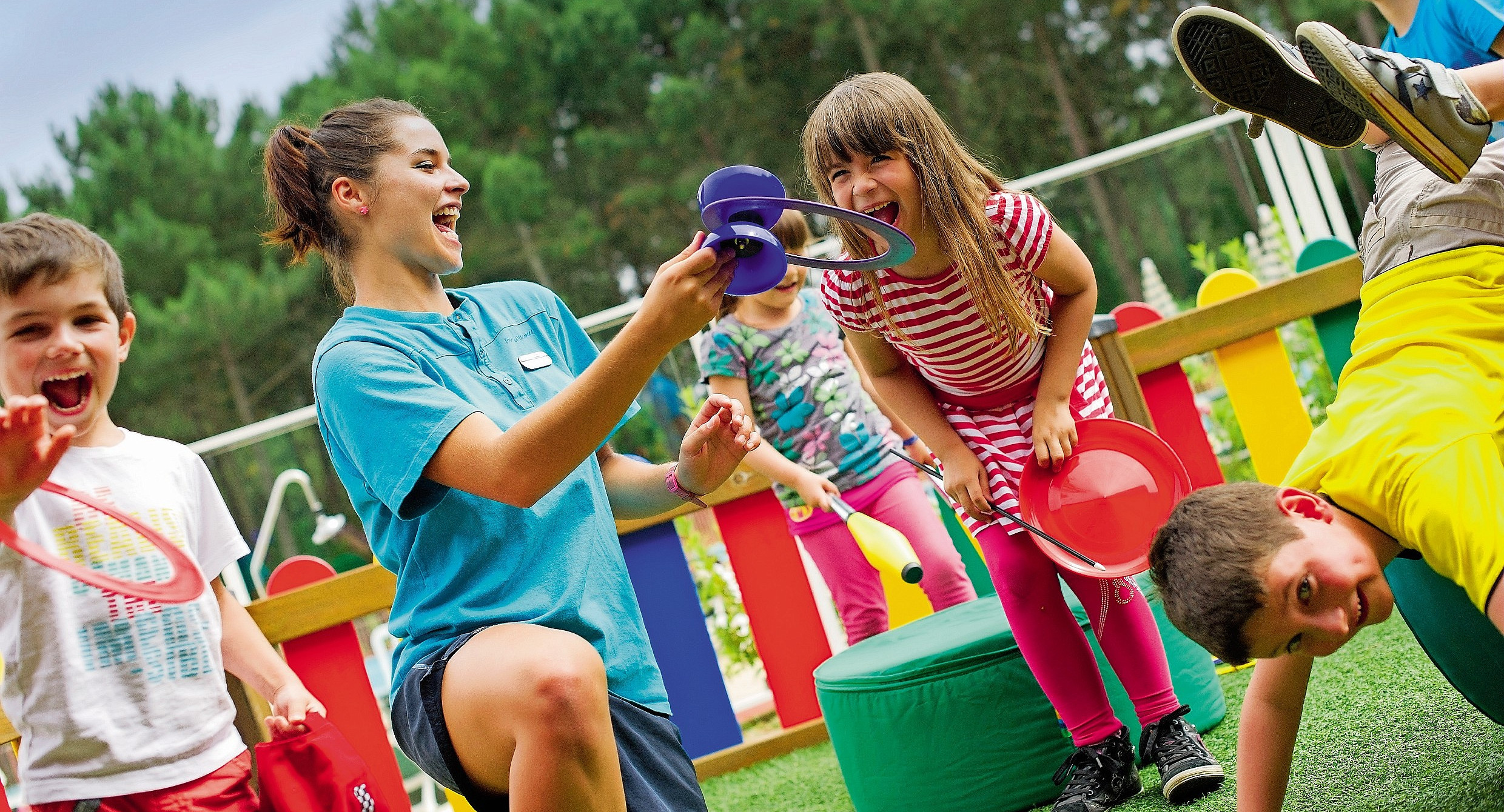 Госдума приняла в первом чтении законопроект о закупках для детских лагерей 