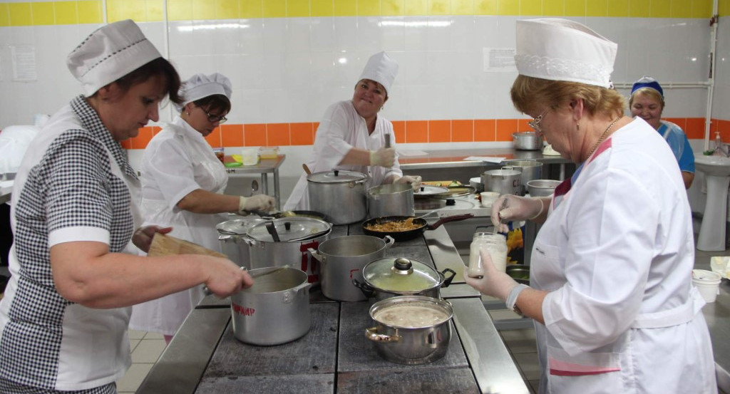 Роспотребнадзор обязал детсады и школы использовать йодированную соль