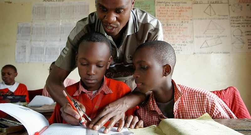 Учителя Азии и Африки живут богаче российских