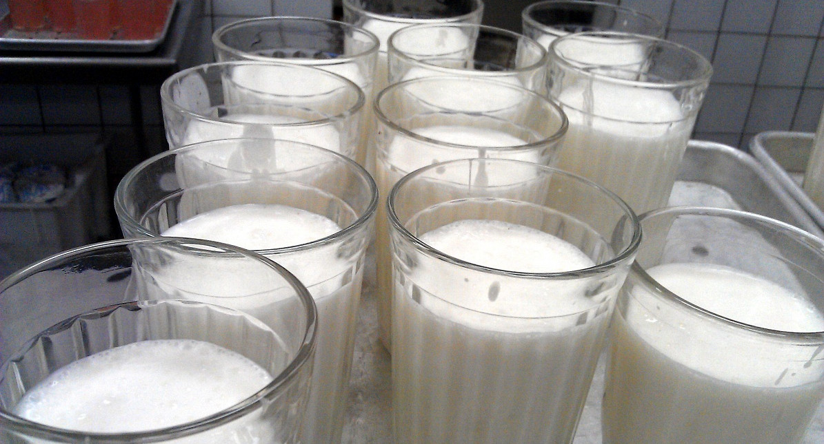 В школах и детсадах  возможны перебои с молочкой  