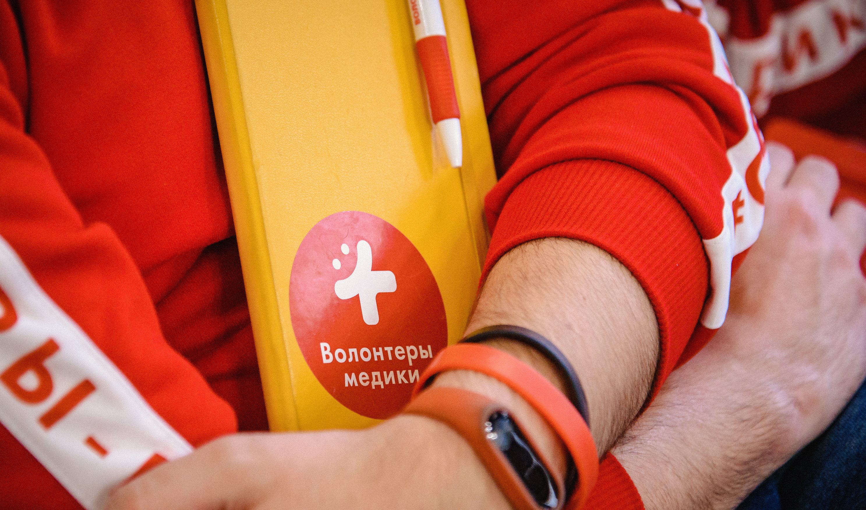 Волонтеры-медики будут работать со школьниками во время летних каникул