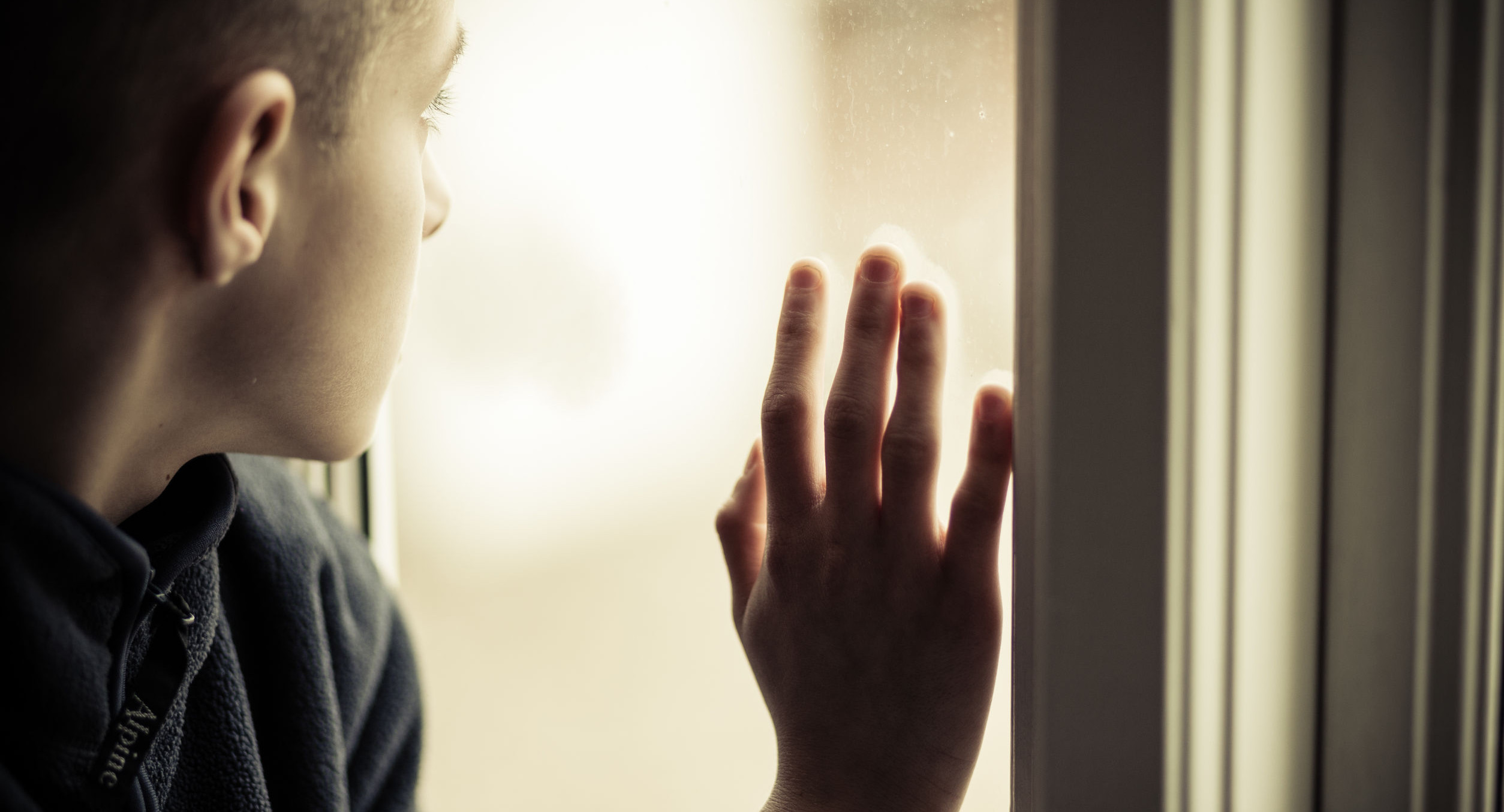 Анна Кузнецова предлагает законодательно закрепить соцподдержку детей-сирот