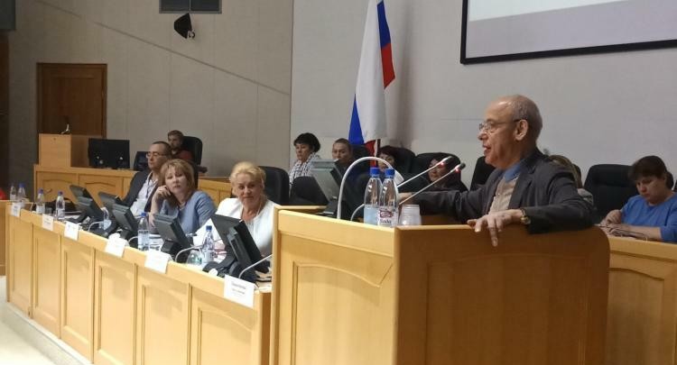 «В системе смыслового образования все начинается не с педагога и не с ученика, а с диалога между ними»