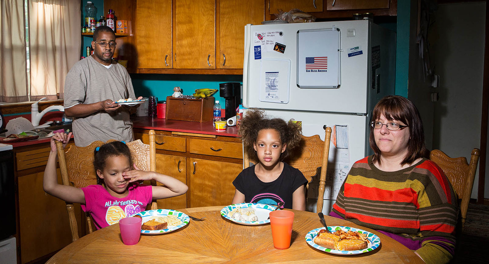 Исследование: разговоры с ребенком по душам помогут ему избежать проблем в школе