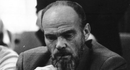 Папины руки открывали двери…