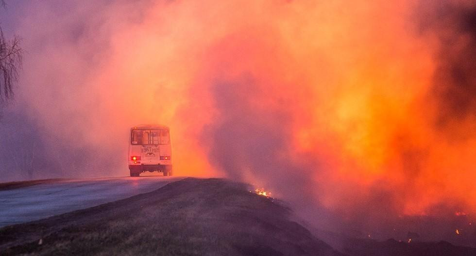 Более 40 тысяч жителей Сибири требуют немедленного введения режима ЧС