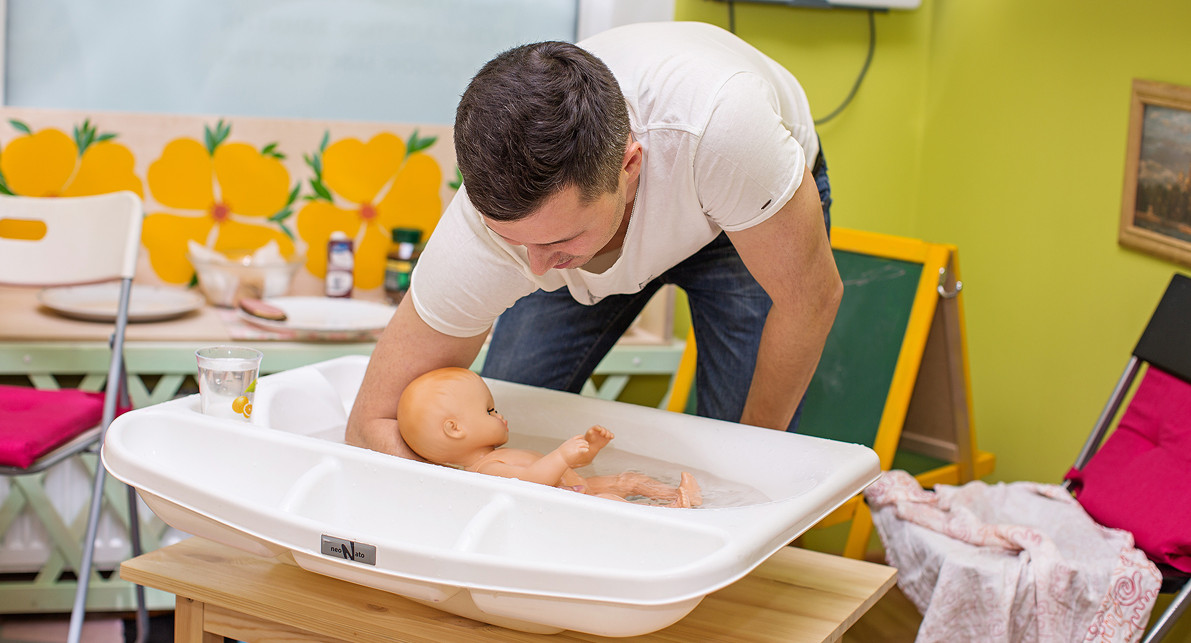 Москвичи смогут посетить бесплатные лекции о родах и воспитании детей