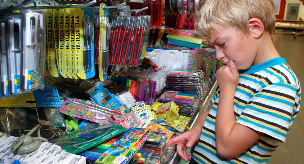 Никто не имеет права заставлять родителей покупать школьную форму