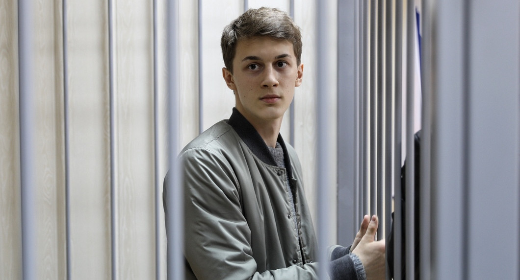 «Мы считаем, что студент Егор Жуков был задержан и в настоящее время подвергается уголовному преследованию незаконно»