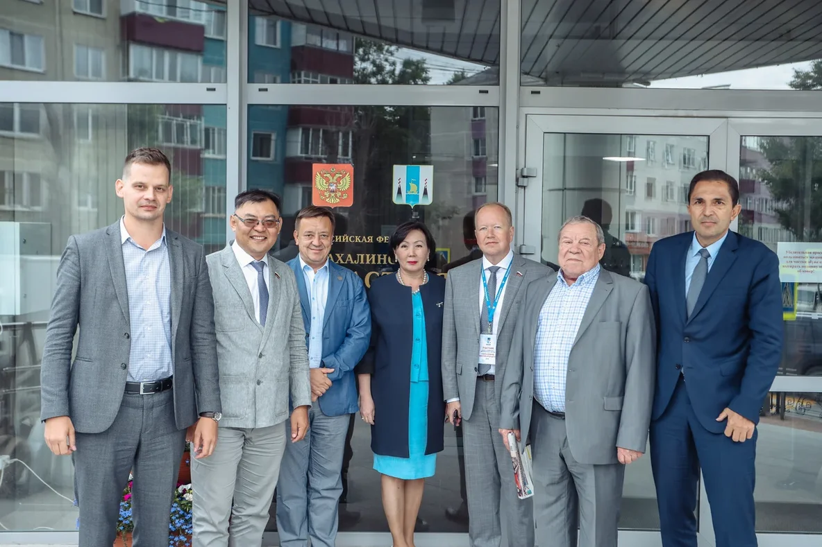 15 августа на Южно-Сахалинском образовательном форуме состоялся круглый стол, посвященный проблемам и перспективам законодательства в сфере образования