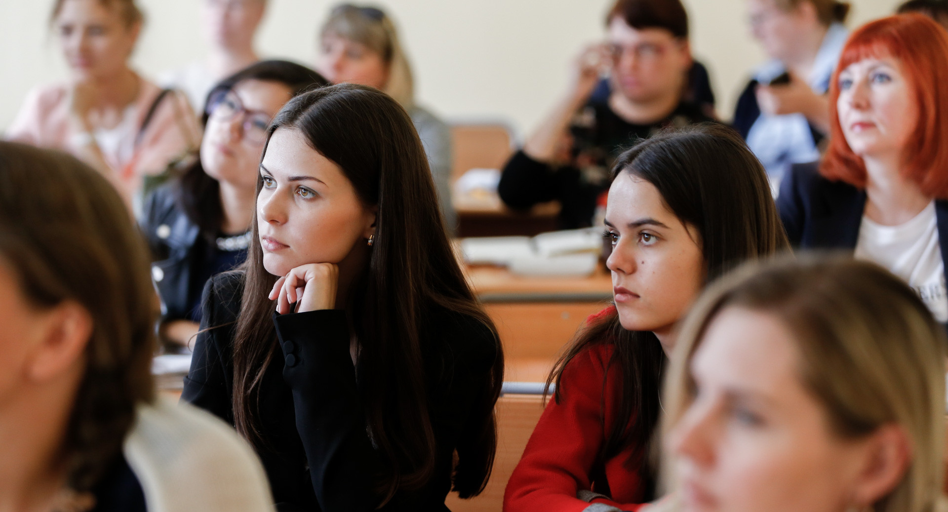 Кто и как часто должен контролировать школу?